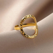 bague or ovale pour femme